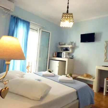 Tasoula Guest House 3* Adamantas (Milos)
