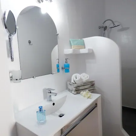 Tasoula Guest House Guest house Adamantas (Milos)