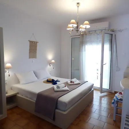 Tasoula Guest House Guest house Adamantas (Milos)