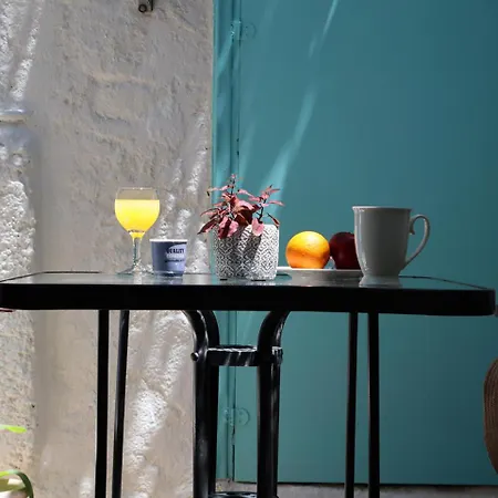 Tasoula 게스트하우스 아다마스