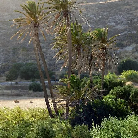بيت ضيافة Tasoula